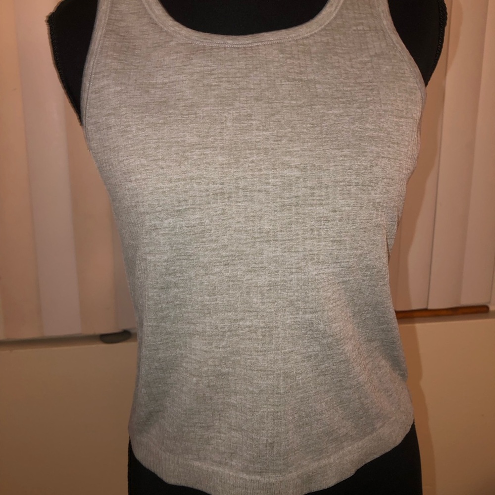 Everyday Scoop Neck Tank Top in Heather Gray